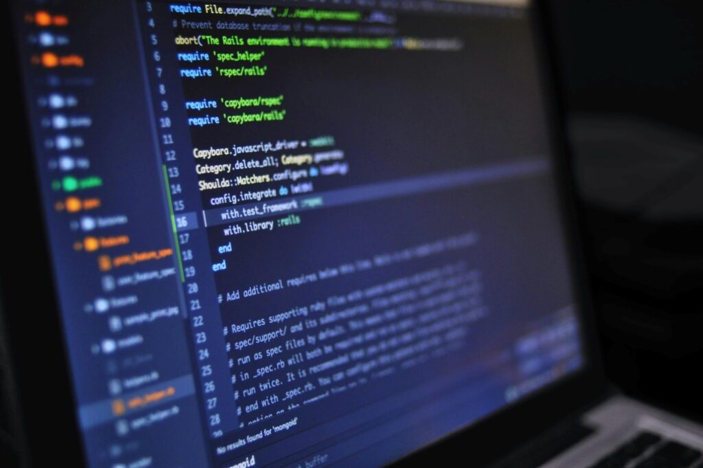pantalla con software ISO – código fuente de plataforma de gestión documental